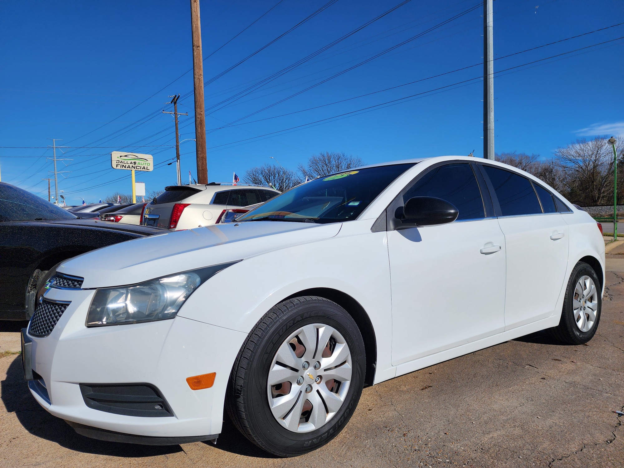 2012 WHITE Chevrolet Cruze 2LS (1G1PC5SH2C7) with an 1.8L L4 DOHC 16V FFV engine, 6-Speed Automatic transmission, located at 2660 S.Garland Avenue	, Garland, TX, 75041, (469) 298-3118, 32.885387, -96.656776 - Photo #7